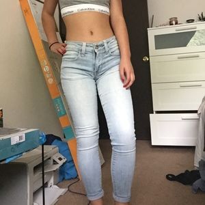 light wash blue denim American Eagle jeans